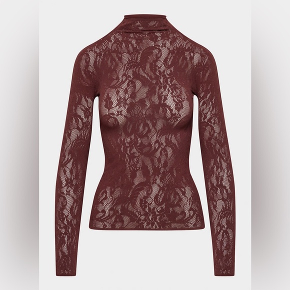 Aritzia Tops - ARITZIA | Flora Seamless Sorolla Longsleeve